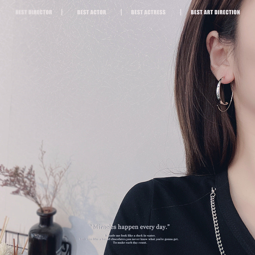 گوشواره مارپیچی دور گوش مد پشت متالیک