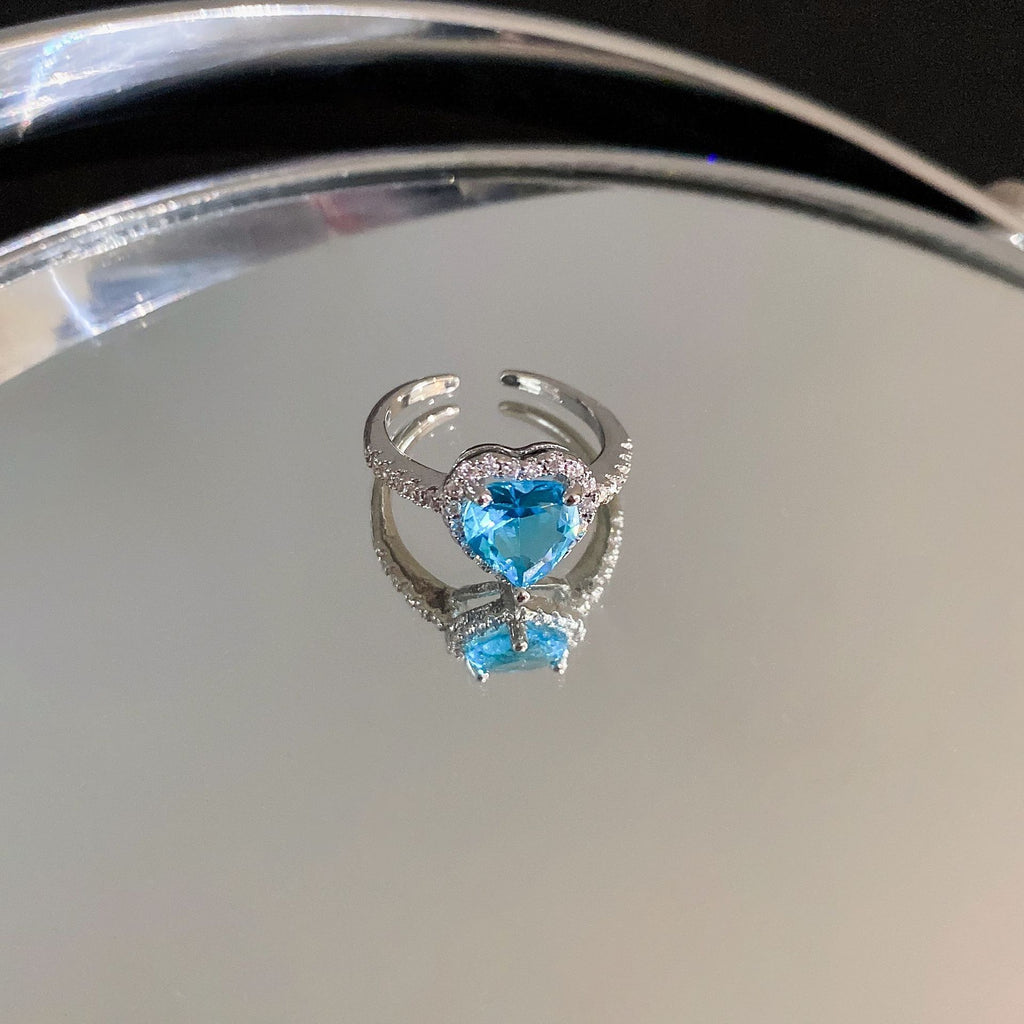 Zircon with Diamond Heart-Shaped Open Ring Cn0021