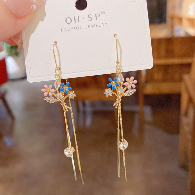 گوشواره آویز منگوله ای بلند زیرکون