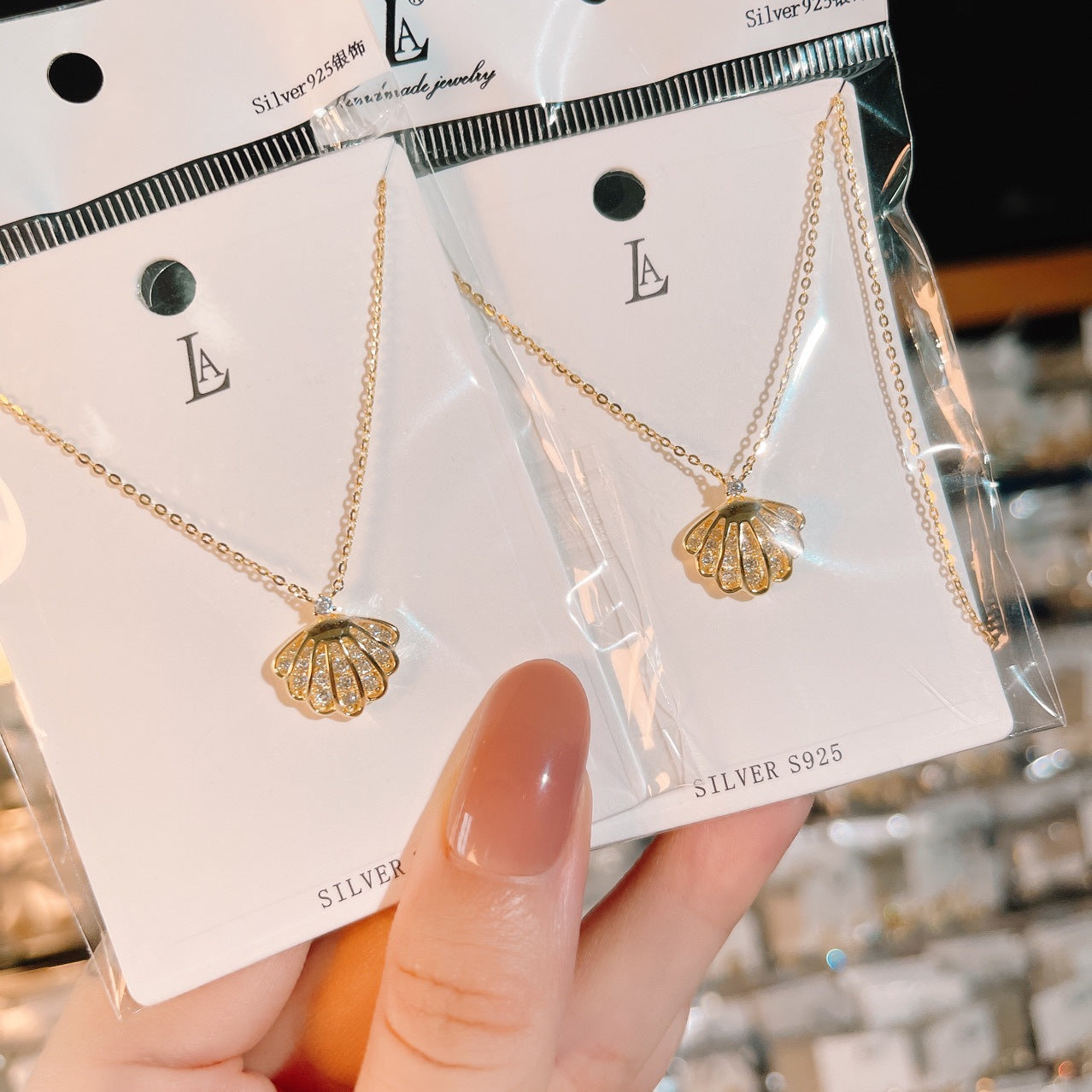 Zircon Inlaid Small Shell Pendant Necklace Clavicle Chain