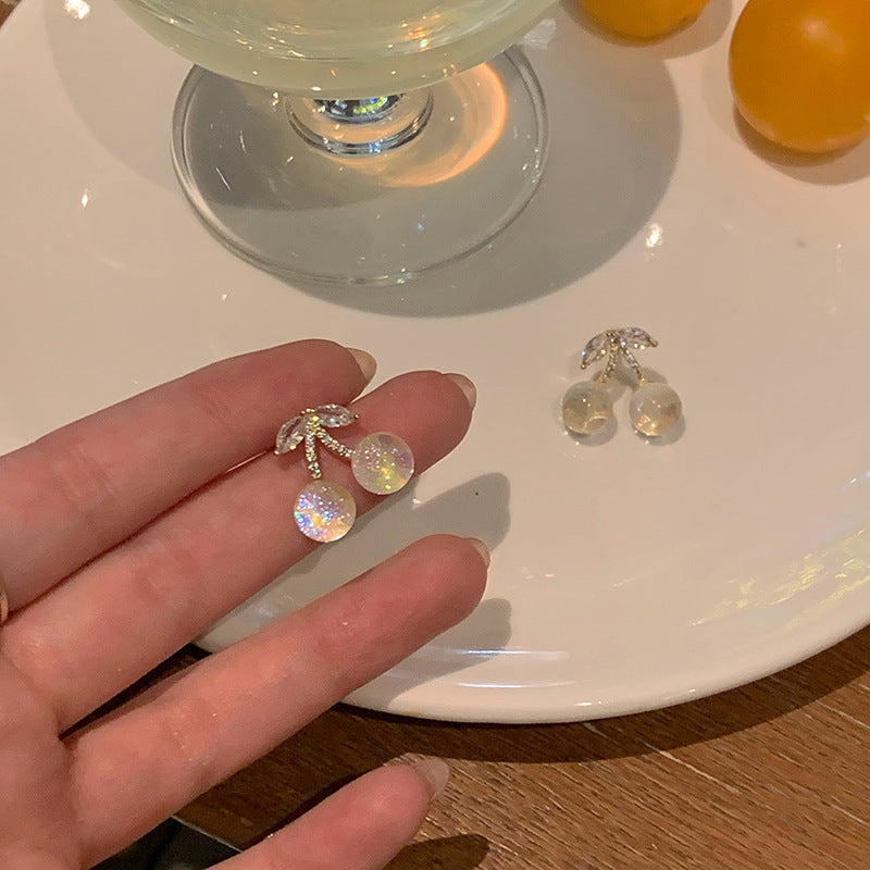 گوشواره کریستالی شیک و زیبا گوشواره میخی زنانه به شکل کریستال