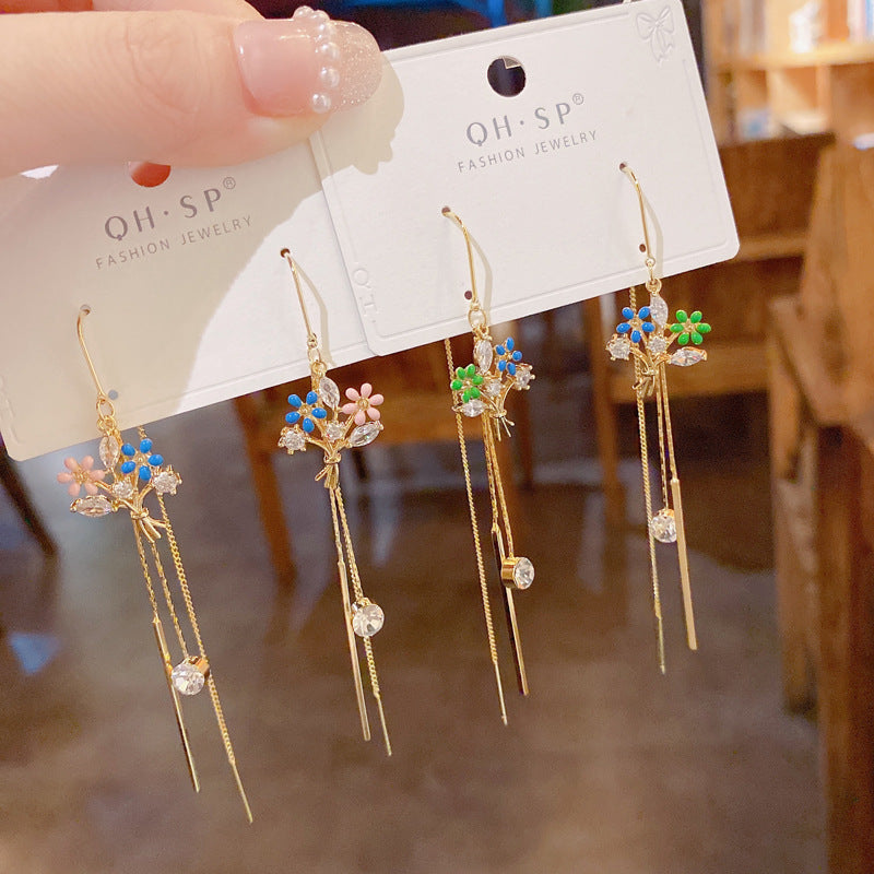 گوشواره آویز منگوله ای بلند زیرکون