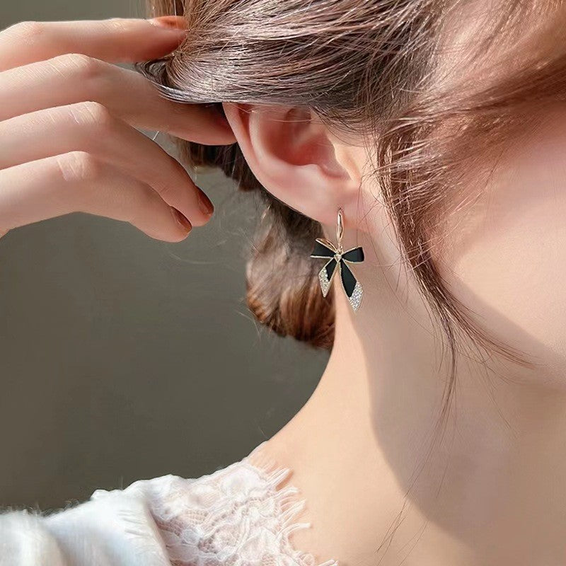 گوشواره الماس پاپیون مشکی