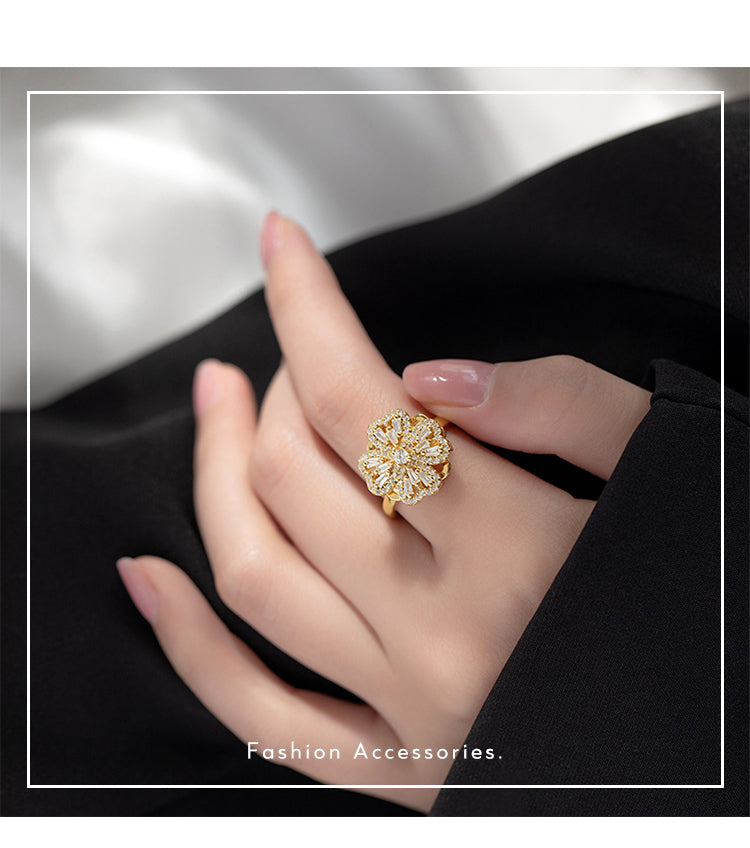 Nhẫn xoay cỏ bốn lá cho nữ