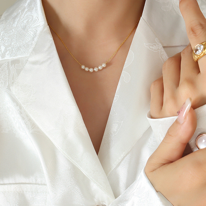 Joker imitation necklace