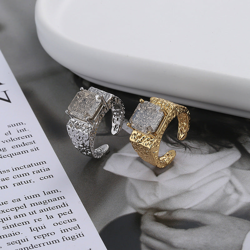 Vòng khảm Twa Zircon Vòng cứu trợ công nghiệp nặng Kết cấu dung nham