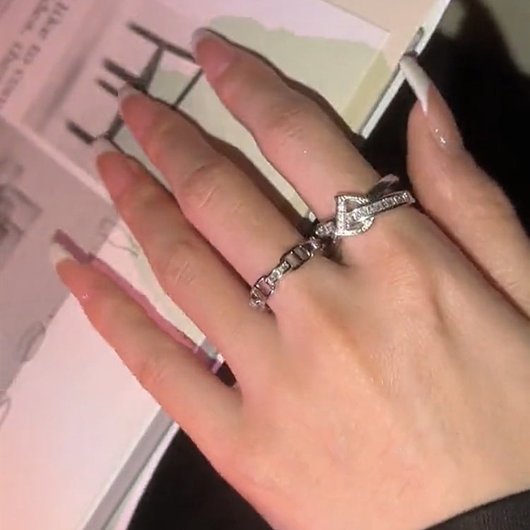 Nhẫn chữ D bạc zircon khảm siêu nhỏ