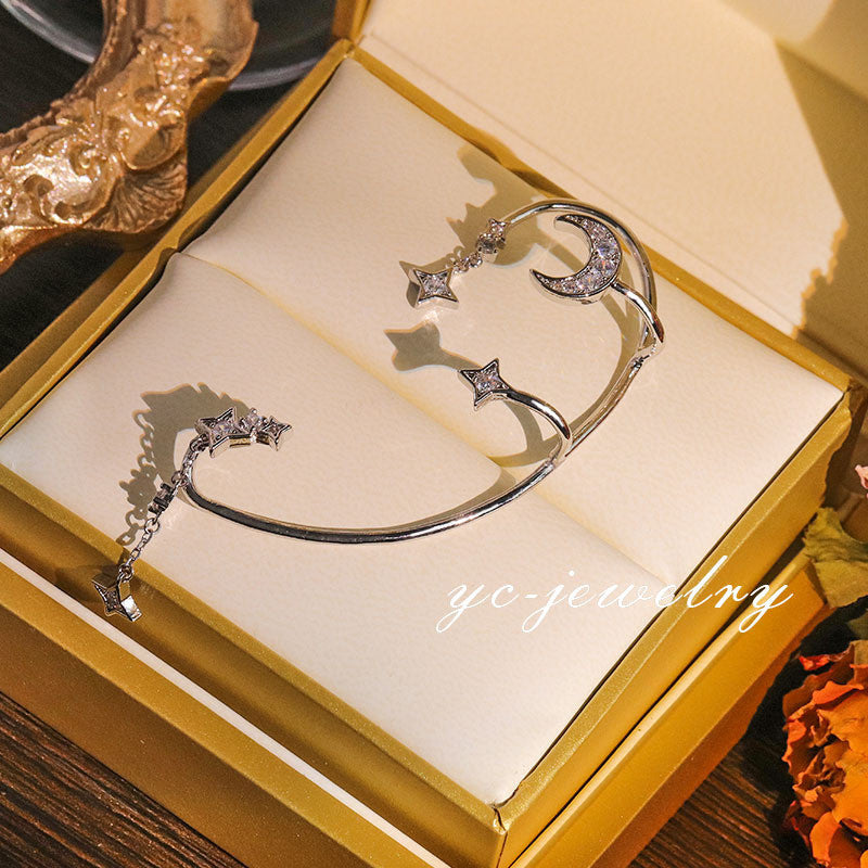 گوشواره ستاره ماه چهار ریش با الماس بدون سوراخ گوش