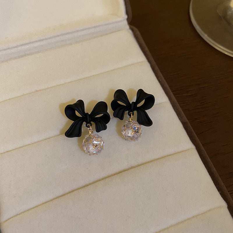 گوشواره توپی زیرکون پاپیونی