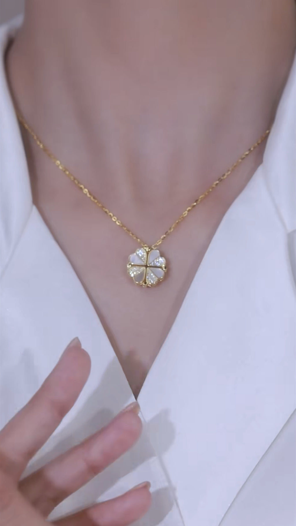 گردنبند چهاربرگ مغناطیسی نقره 925 زنجیر ترقوه زنانه