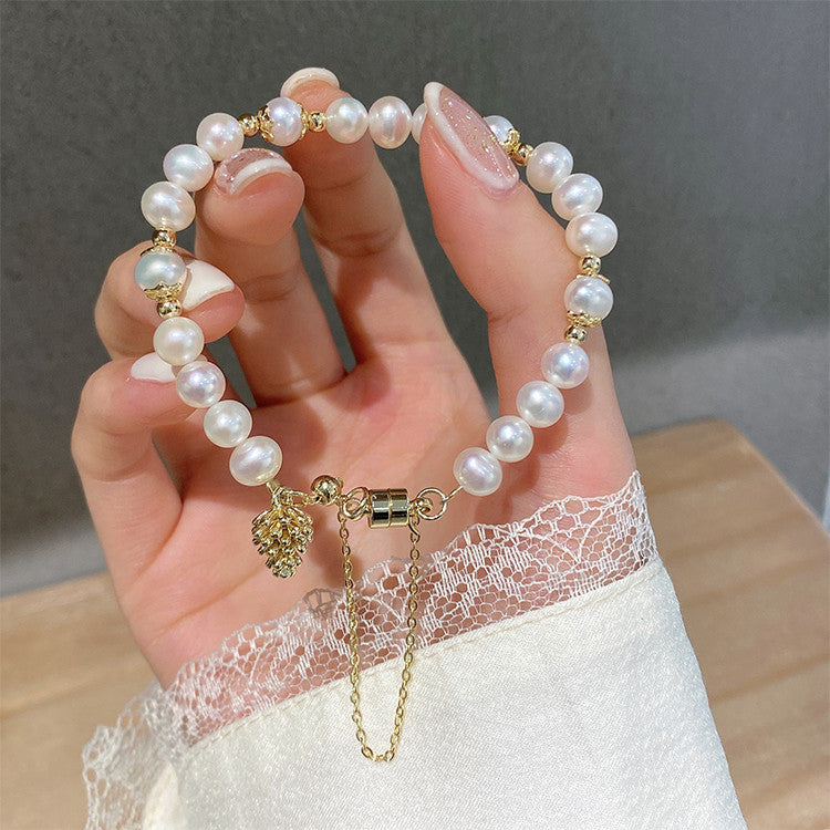 Freshwater Magnet Buckle Pinecone Bracelet