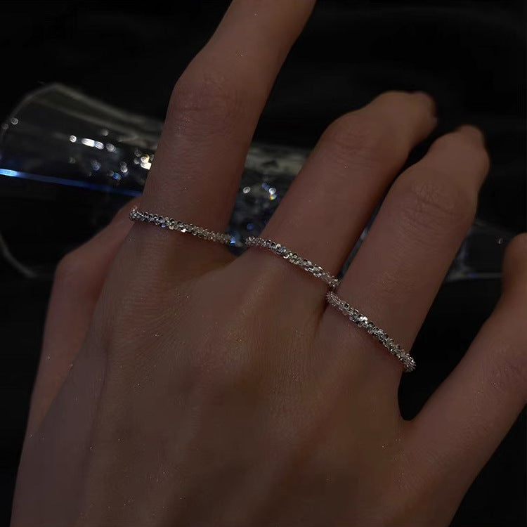 Cincin berkilau retro Perancis