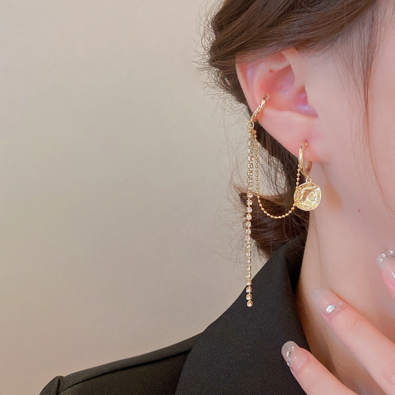 گوشواره های منگوله دار پلاکی گرد و پرتره نامتقارن