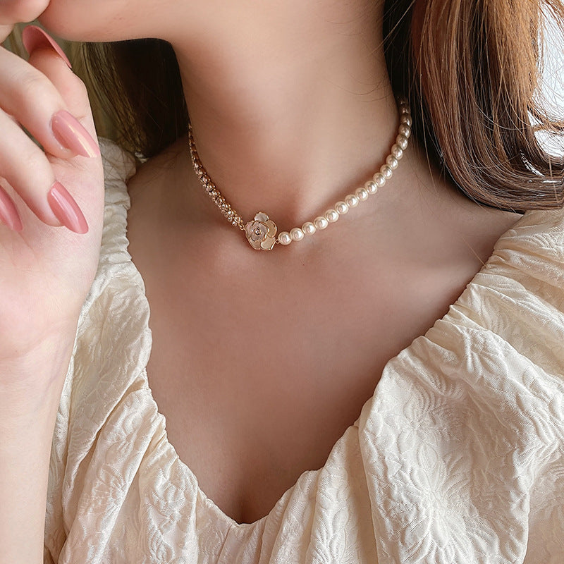 카멜리아 펜던트 체인 메탈 쇄골 체인