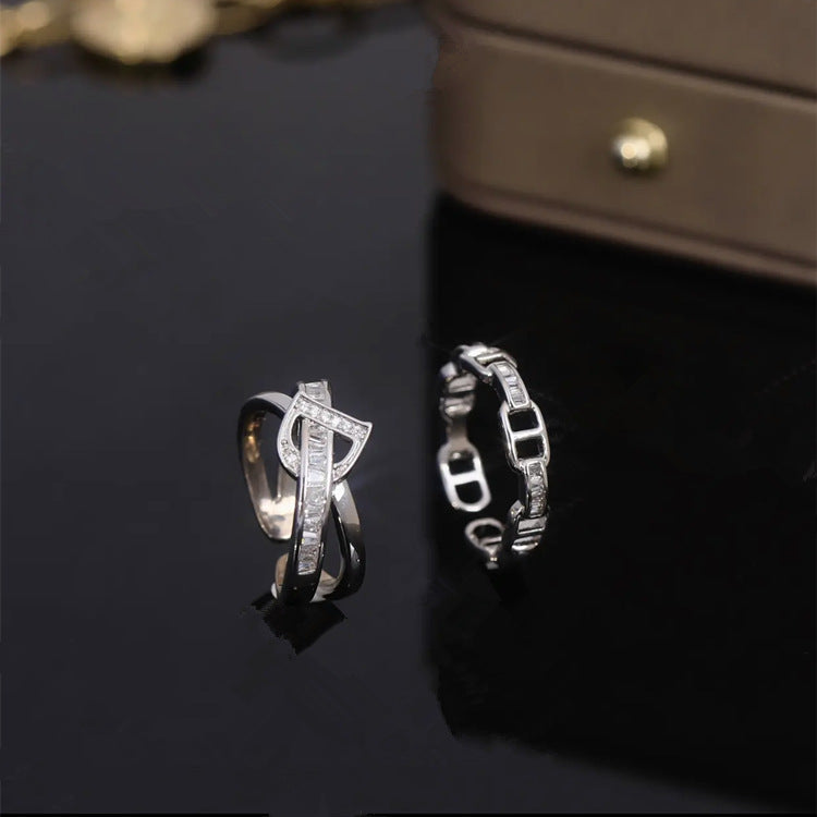 Nhẫn chữ D bạc zircon khảm siêu nhỏ