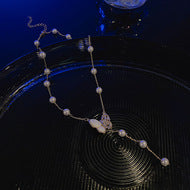 ডায়মন্ড ইমিটেশন মুক্তার প্রজাপতি নেকলেস