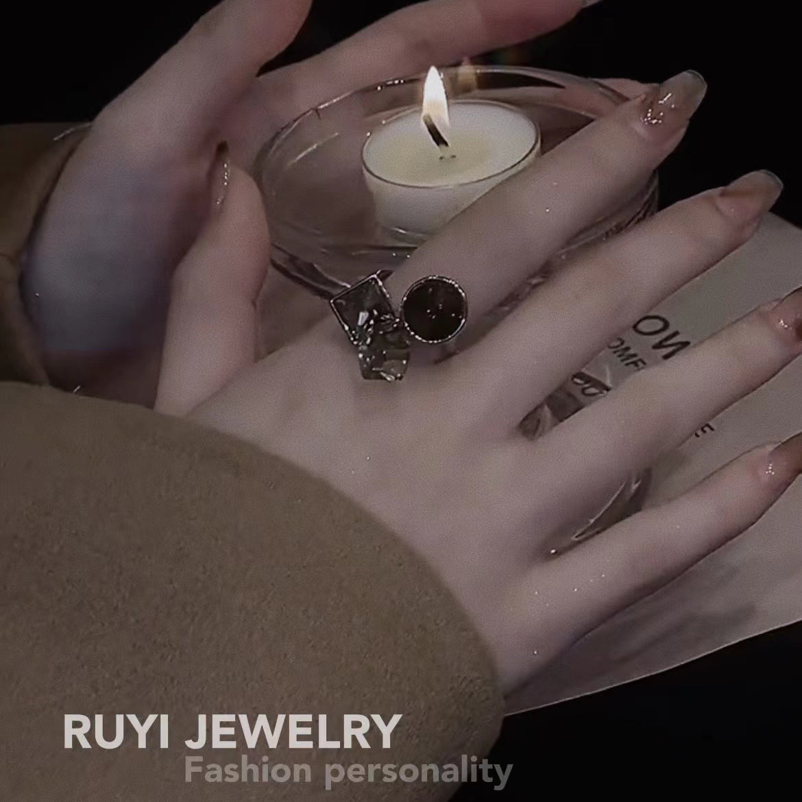 Thiết kế thích hợp mới thực phẩm tiên tiến nhẫn đeo tay thời trang vòng lưới màu đỏ tính khí