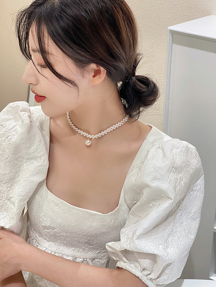 بنے ہوئے تین قطار موتی ہنسلی چین کی گردن کی زنجیر