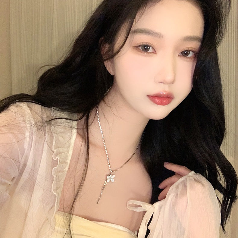 ডায়মন্ড বাটারফ্লাই নেকলেস