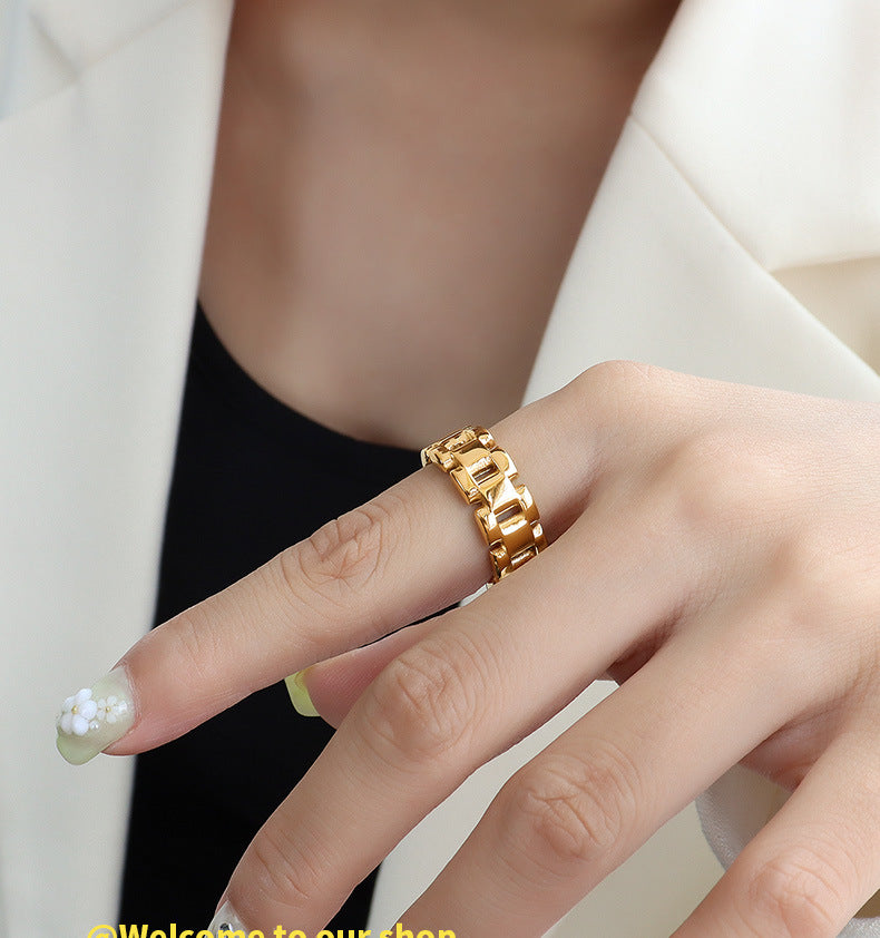 Đồng hồ dây chuyền kiểu nhẫn thực phẩm nữ nhẫn thép titan mạ vàng 18k