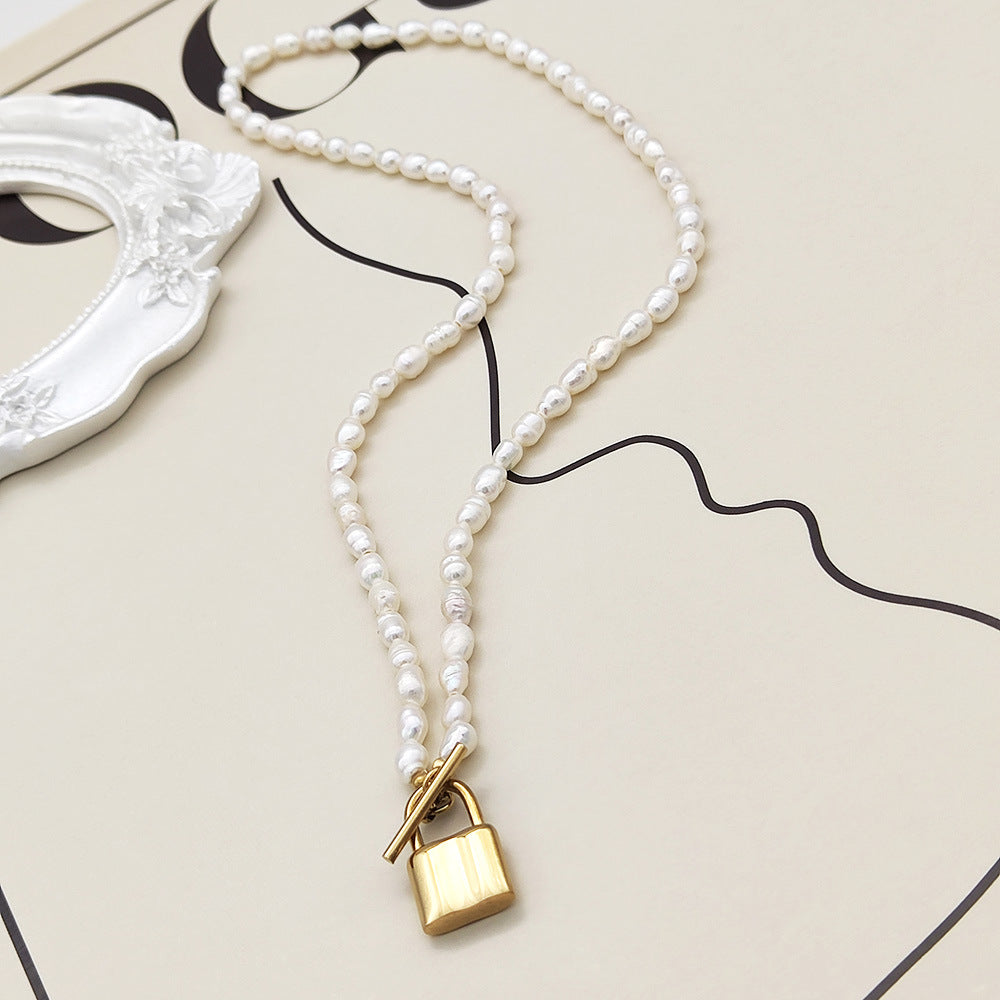 Vintage titanium steel lock head freshwater necklace female