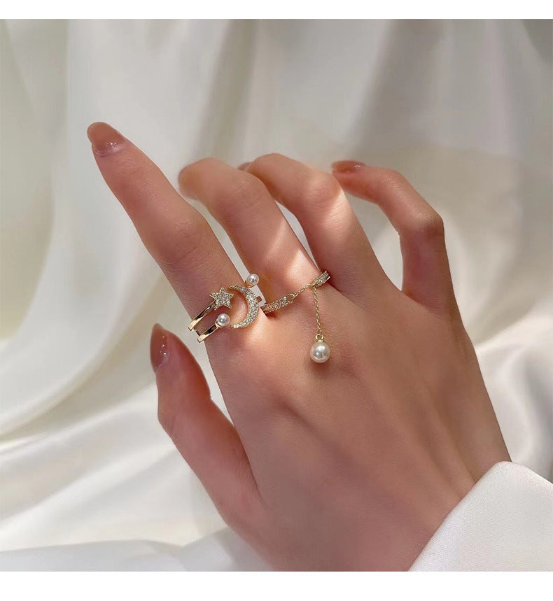 Cincin bulan bintang angin dingin bertatahkan berlian