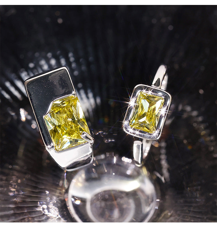 Nhẫn kim cương hình vuông nho xanh Nhẫn thực phẩm mở hai món Nhẫn đeo tay Nhẫn cá tính