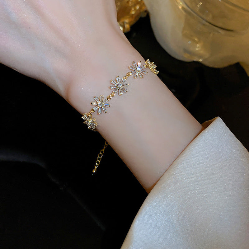 Zircon Love Flower Adjustable Bracelet