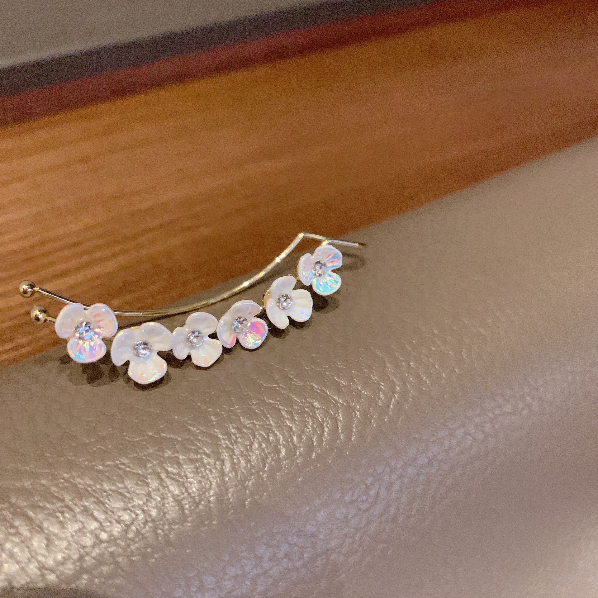 گیره گوش گل سفید Huancai