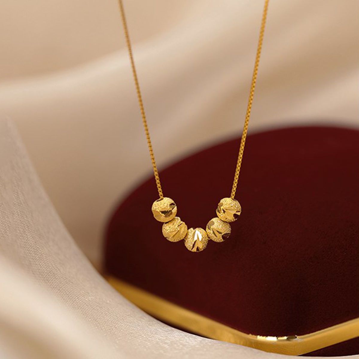 Retro transfer bead necklace