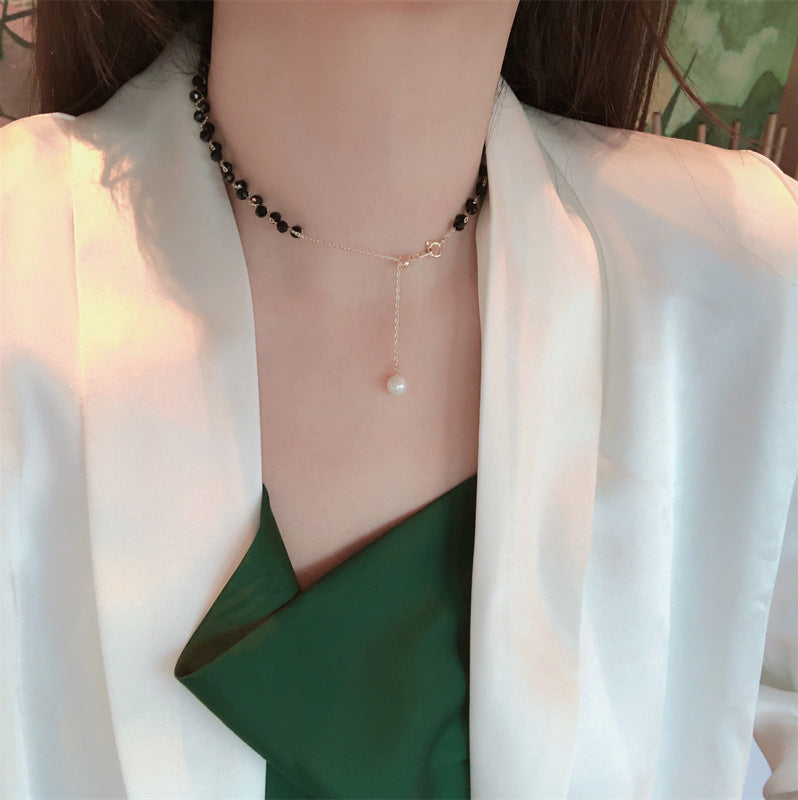 블랙 크리스탈 우븐 목걸이