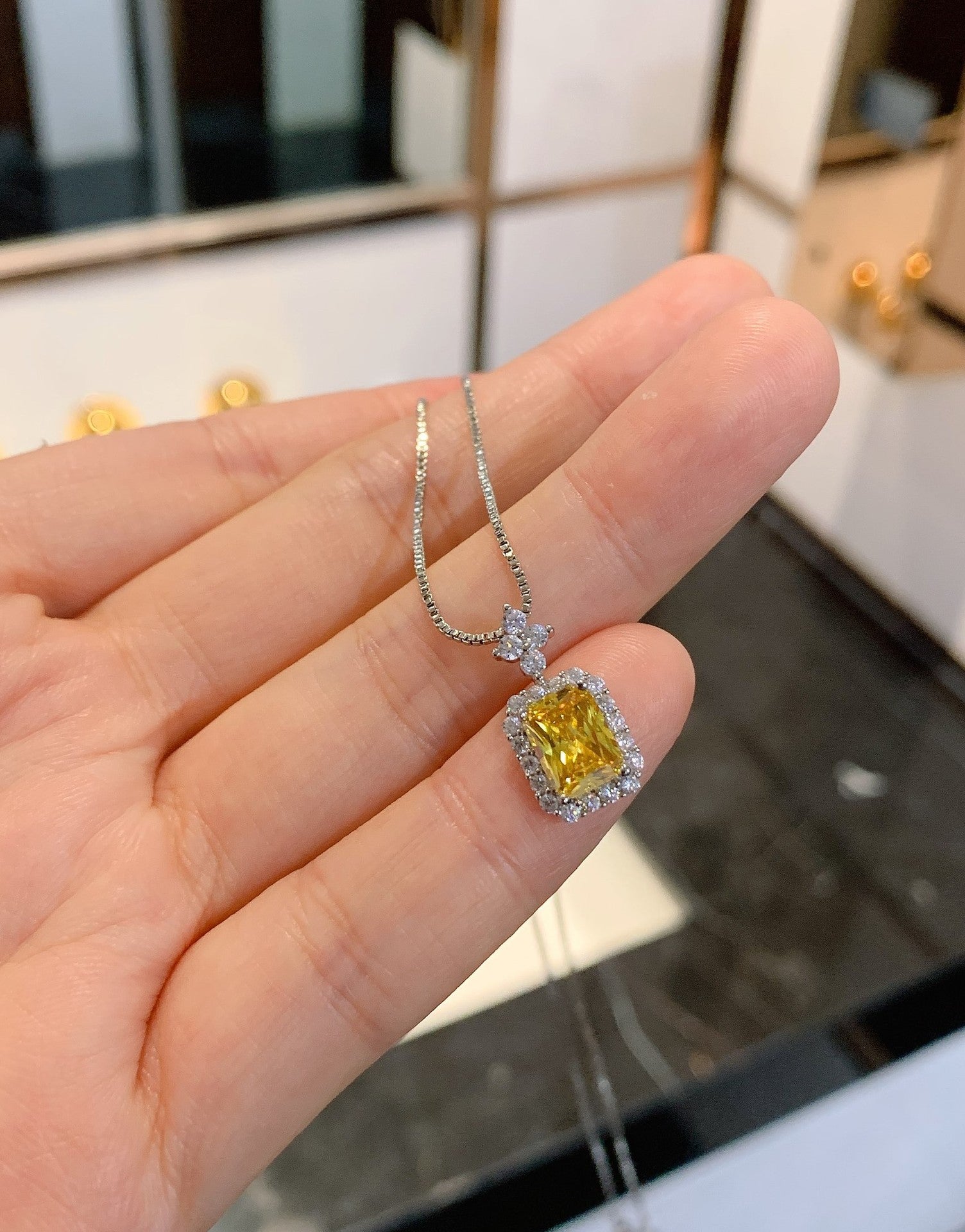 ست حلقه آویز گوشواره کوچک مستطیل شکل الماس زرد شبیه سازی کربن بالا