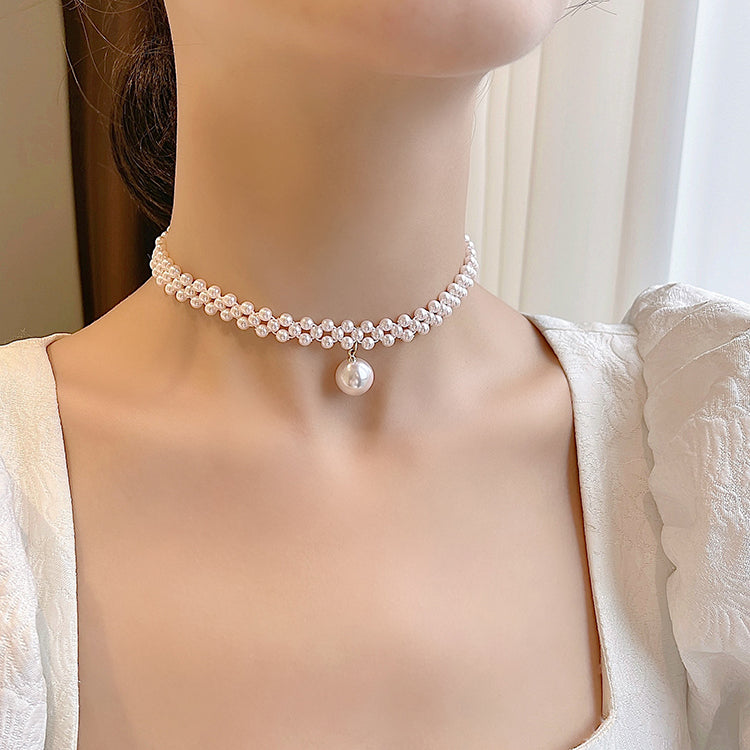 بنے ہوئے تین قطار موتی ہنسلی چین کی گردن کی زنجیر