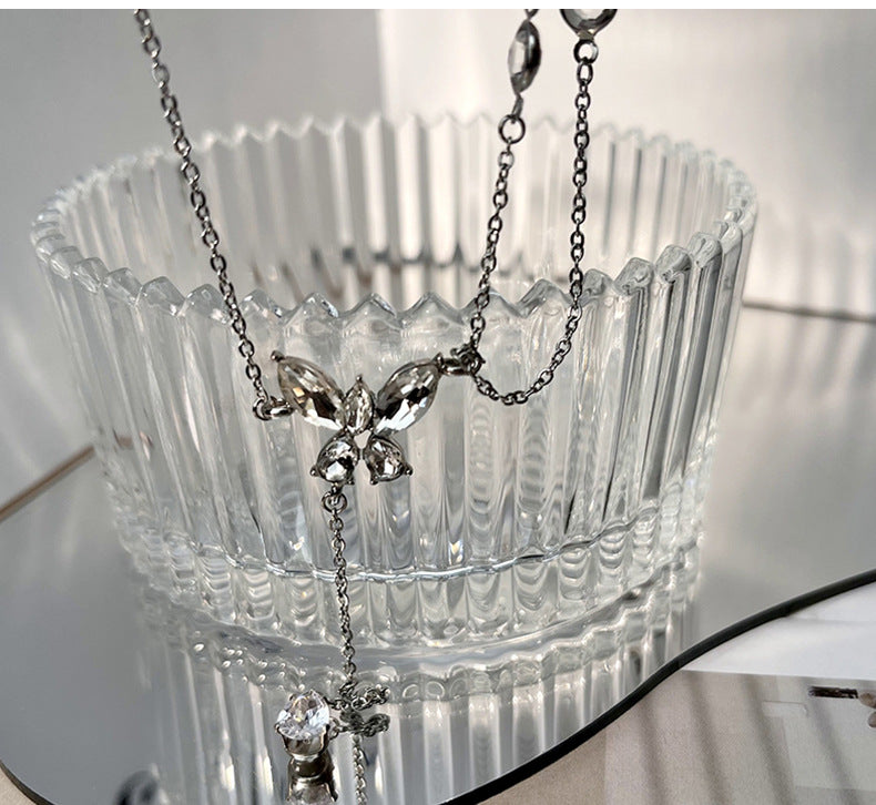 डबल-लेयर स्फटिक फुलपाखरू टॅसल हार