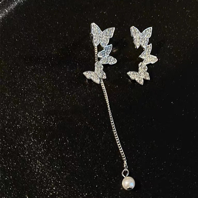 دو تا گوشواره منگوله پروانه ای نامتقارن