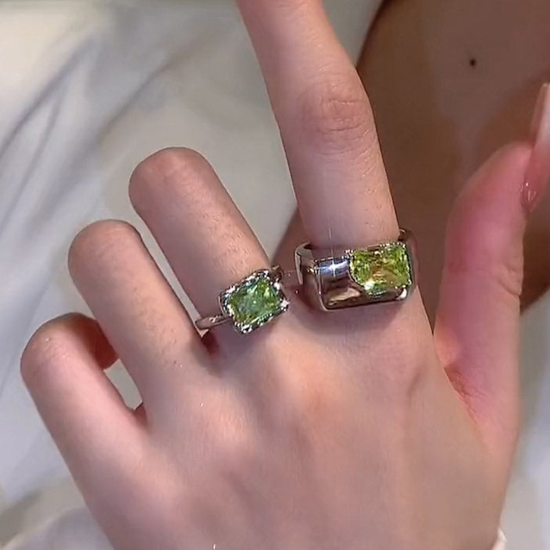Nhẫn kim cương hình vuông nho xanh Nhẫn thực phẩm mở hai món Nhẫn đeo tay Nhẫn cá tính