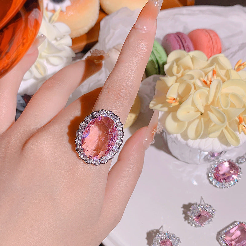 گردنبند آویز صورتی بیضی شکل زیرکون