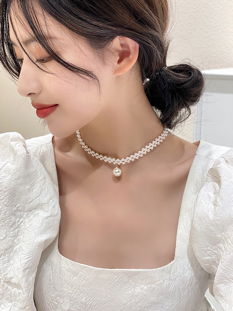 بنے ہوئے تین قطار موتی ہنسلی چین کی گردن کی زنجیر