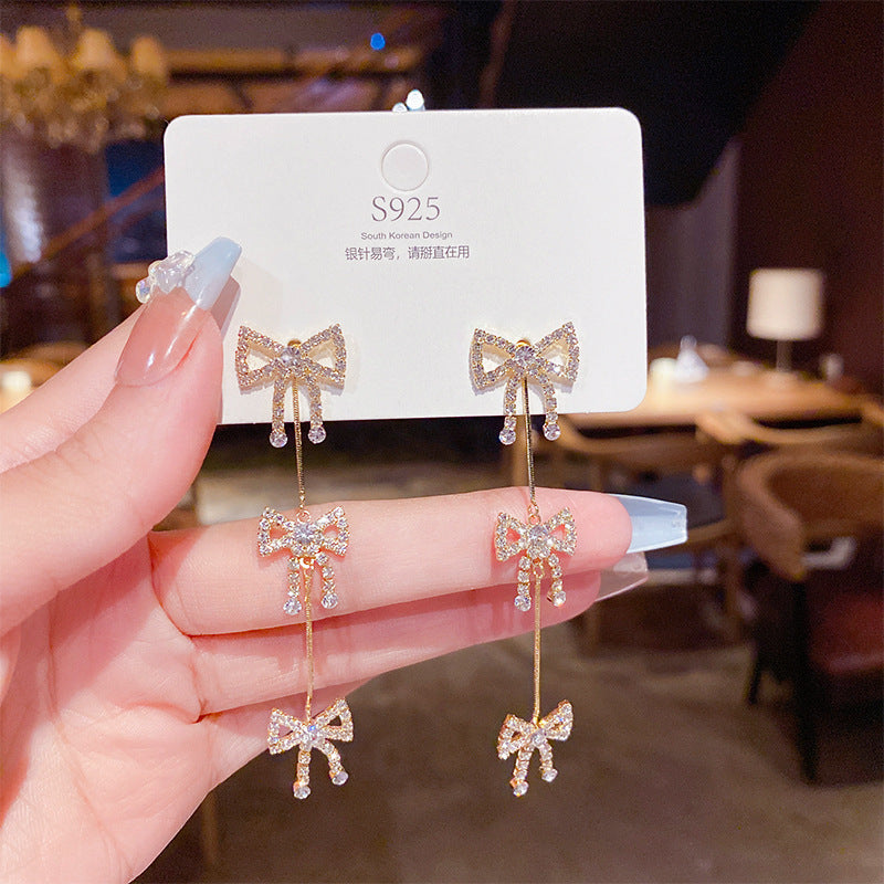 گوشواره بلند پاپیونی زنانه