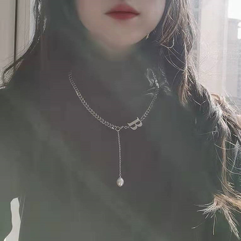 Gold and silver two-color letter B stitching drop pendant short necklace