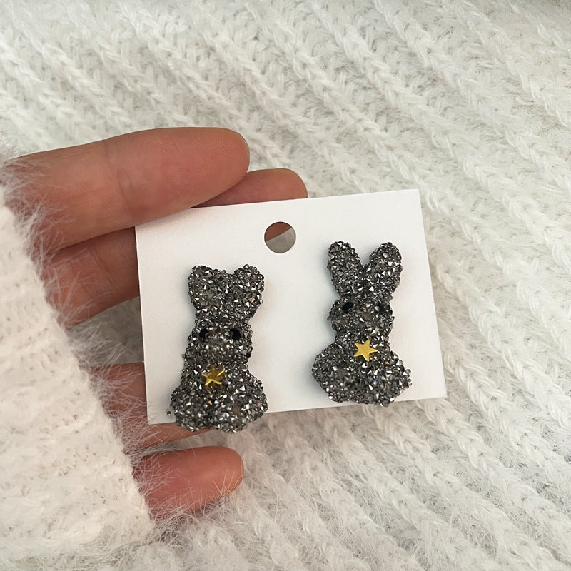 Silver needle studded with diamond bear rabbit earrings