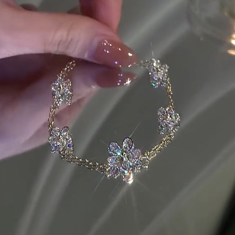 Flower zircon bracelet