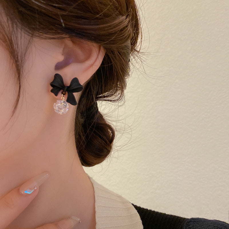 گوشواره توپی زیرکون پاپیونی