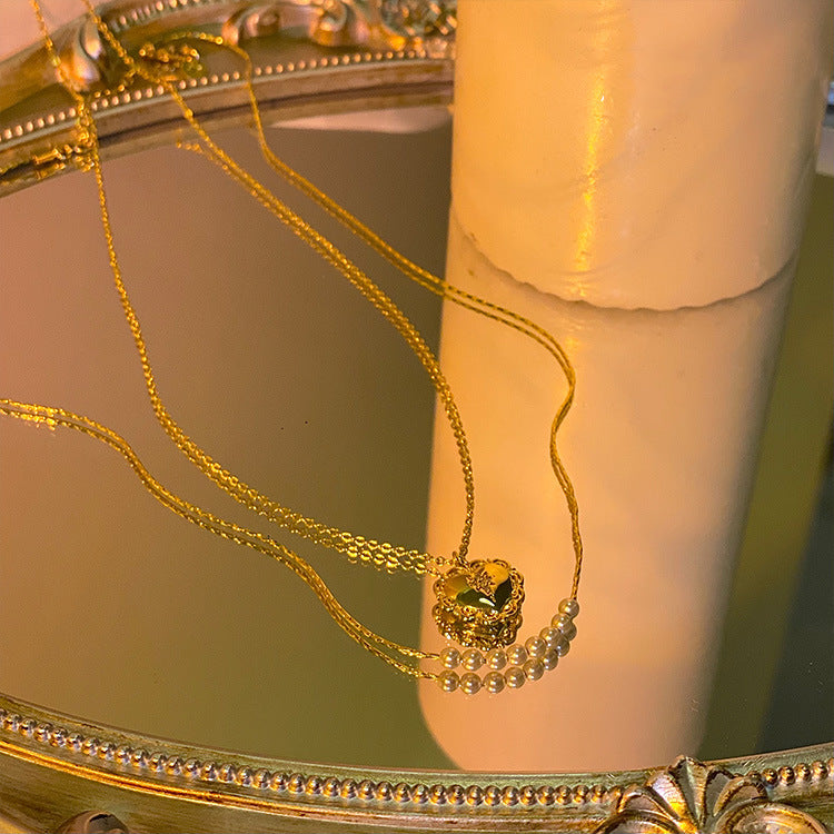 ڈبل لیو پینڈنٹ ہنسلی چین کا ہار