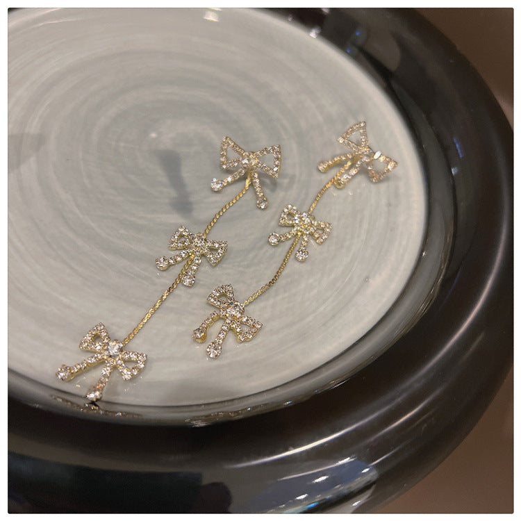 گوشواره بلند پاپیونی زنانه