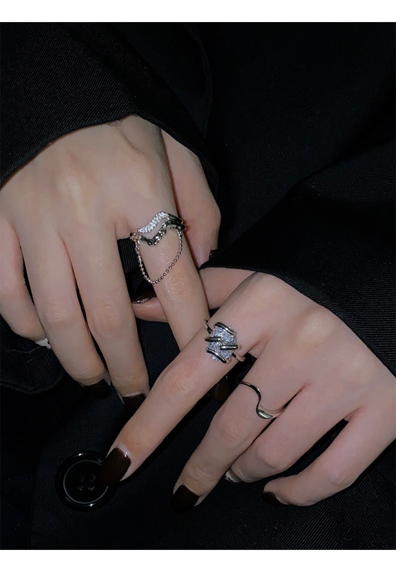 Bộ ba vòng mở hình học zircon